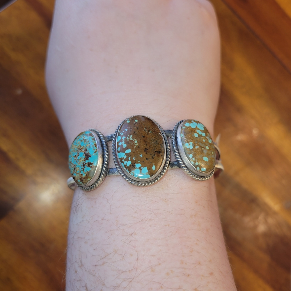 Native American Number 8 Turquoise Triple Stone Sterling Silver Cuff - Picture 4 of 5